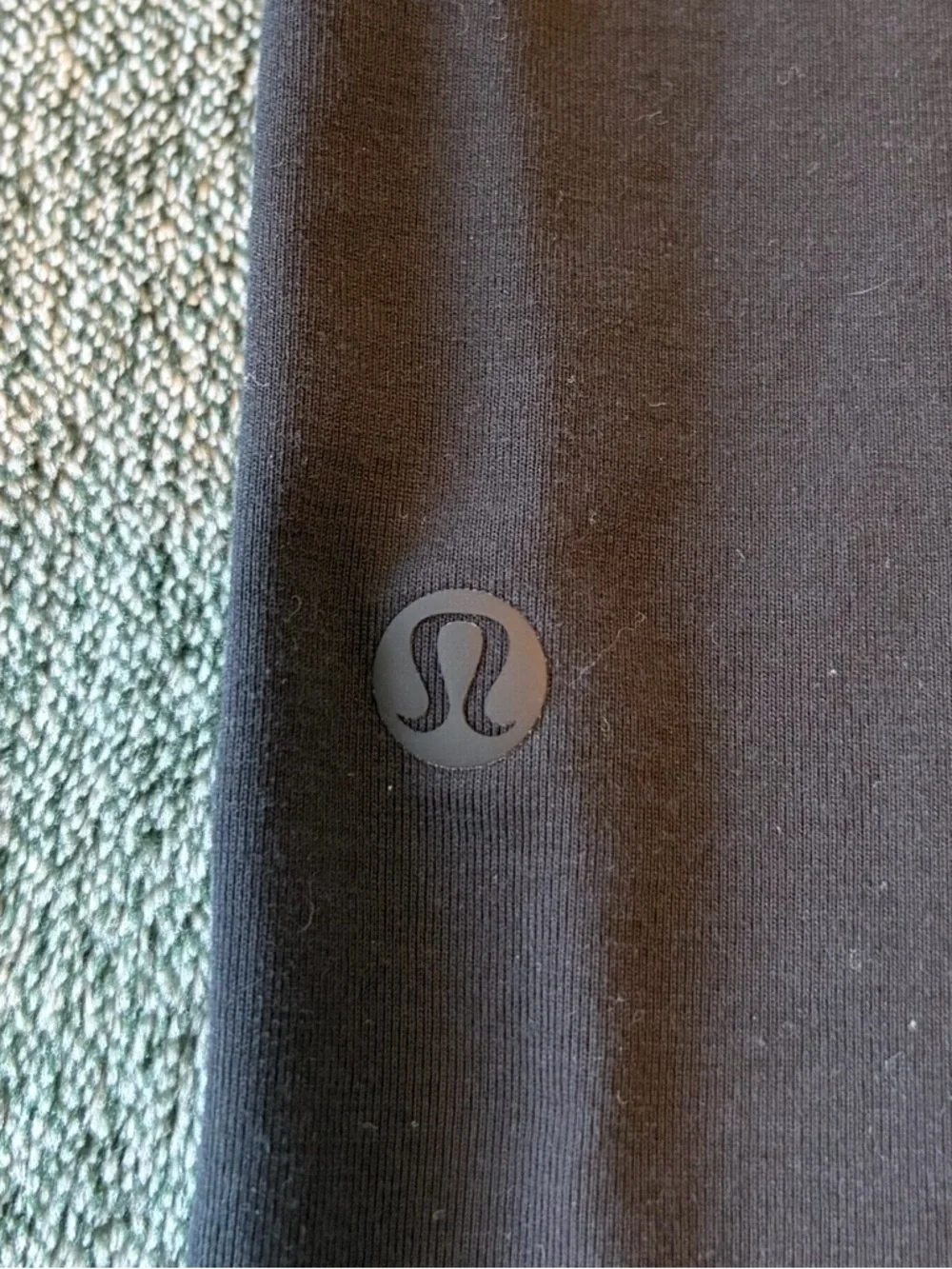 Lululemon Classic Black Crew Neck Tee Size Medium - Picture 6 of 8